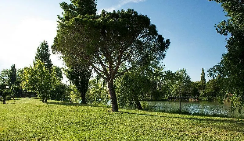 Hotel Club Village Camarguais Arles